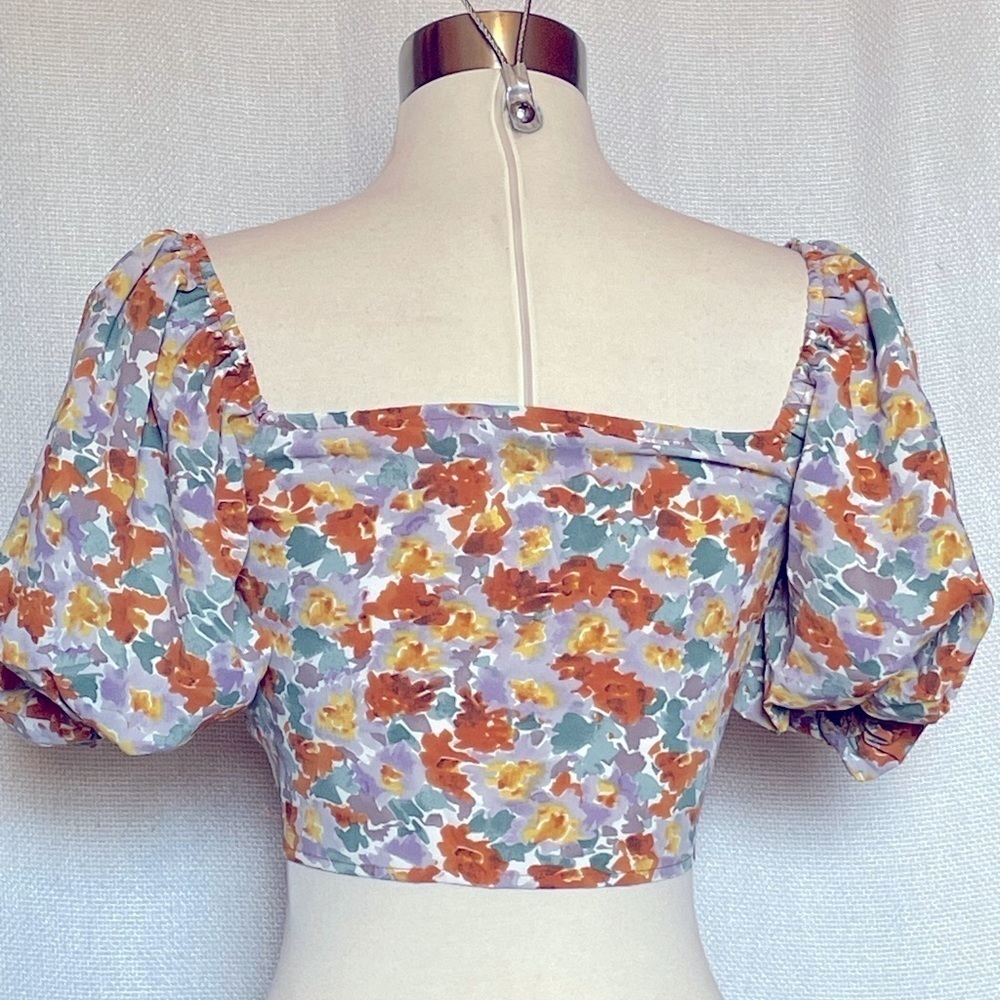 NWT. Fore Claire crop top - Picture 4 of 7